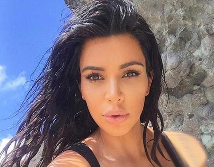 بالصور.. سيلفى كيم كاردشيان يشعل مواقع التواصل الاجتماعي