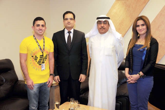 نائب رئيس التحرير الزميل عدنان الراشد مستقبلا السفير نور الدين الري بحضور مدير التحرير الزميل محمد الحسيني والزميلة بيان عاكوم	 هاني الشمري﻿