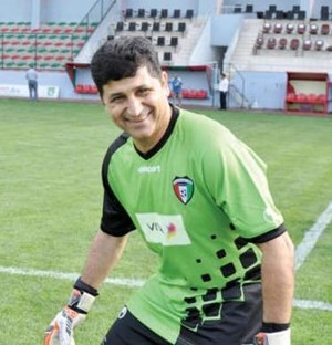 مدرب حراس المرمى احمد دشتي﻿