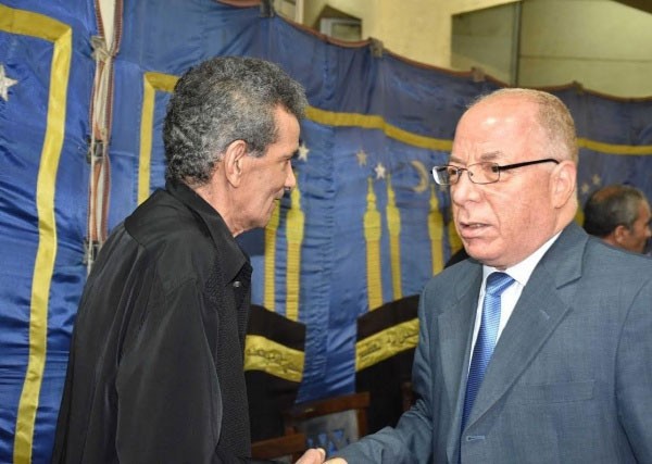 بالصور.. عادل إمام يتغيب عن عزاء هاني مطاوع مخرج مسرحية «شاهد ما شافش حاجة»