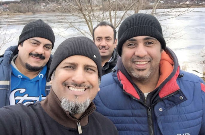 العجيرب اثناء تصوير التجارة شطارة في اوكرانيا﻿
