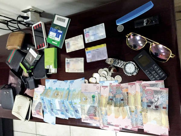 مضبوطات تم العثور عليها بحوزة الجناة﻿