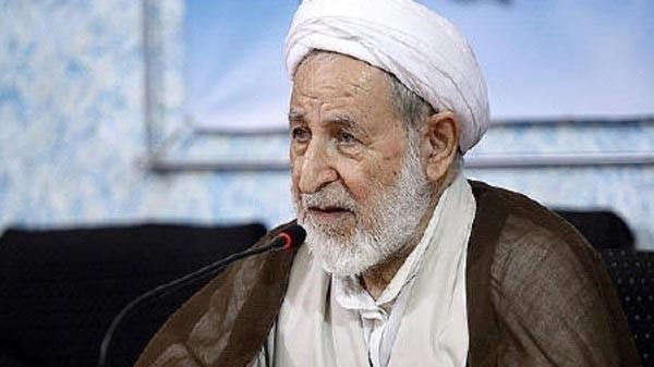 رئيس مجلس الخبراء الإيراني: تبقى واشنطن «العدو رقم واحد» لنا