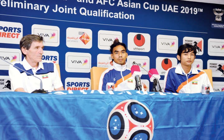 مدرب ميانمار الصربي رادوغكو افراموفيتش