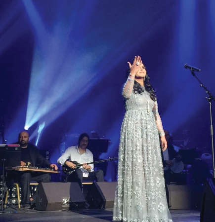 إنجازات جديدة في مسيرة فنانة العرب أحلام