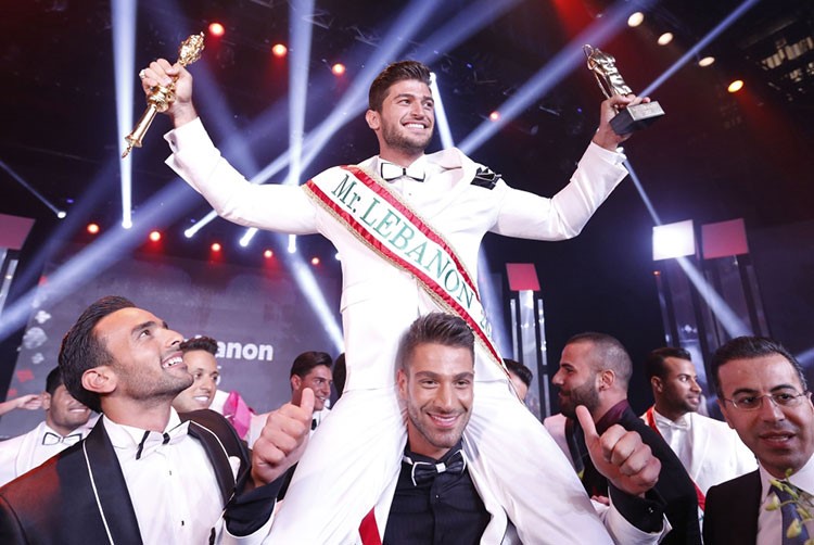 بالصور.. تتويج ملك جمال لبنان الجديد