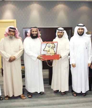 تبادل الدروع التذكارية﻿