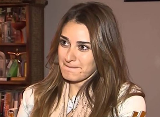 صورة: أمينة خليل تتعرض للاعتداء من مجهولين