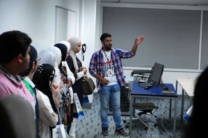 جولة داخل الحرم الجامعي ﻿