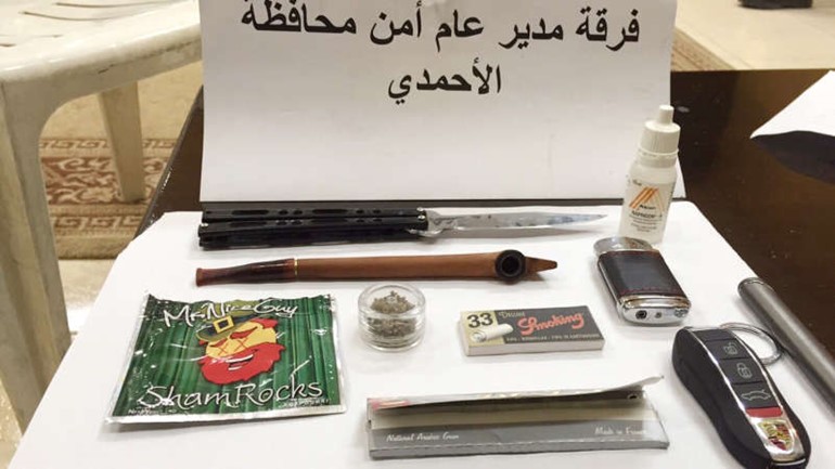 ادوات التعاطي المضبوطة مع المواطن