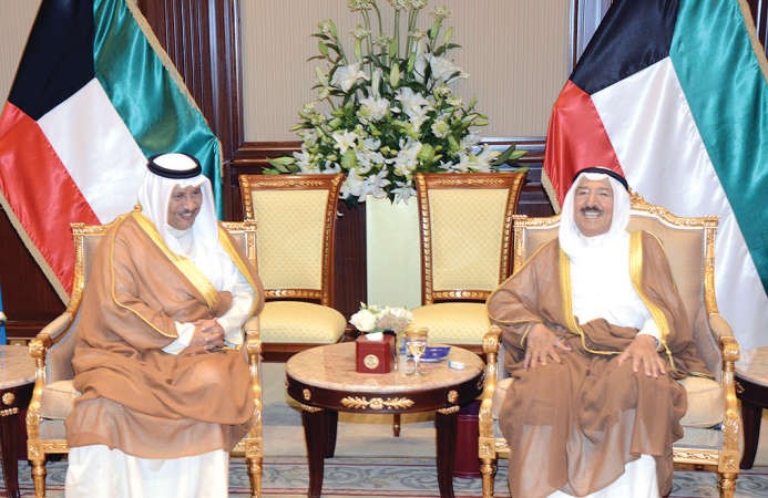 صاحب السمو الامير الشيخ صباح الاحمد مستقبلا سمو رئيس الوزراء الشيخ جابر المبارك ﻿