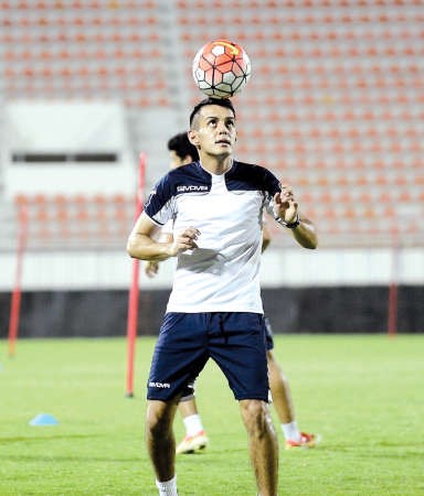 البوليفي جاسماني كامبوس يريد اللعب بعد من الاصابة﻿