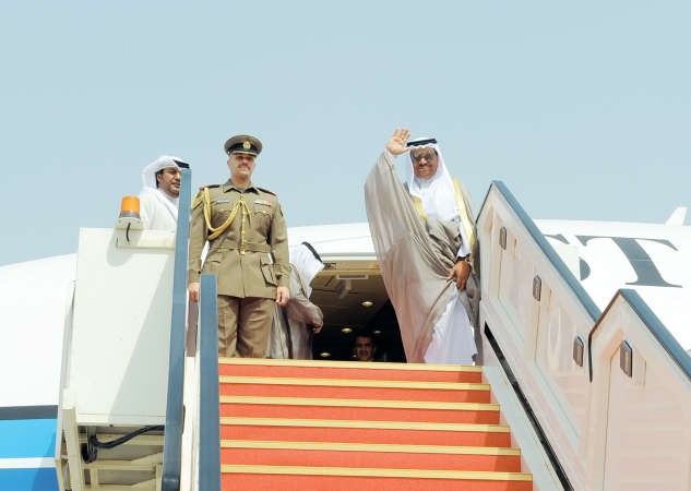 سمو الشيخ جابر المبارك محييا مودعيه ﻿