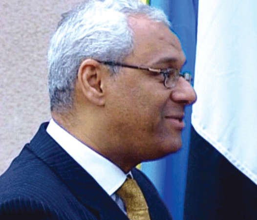 السفير المصري الجديد ياسر عاطف