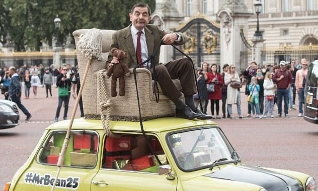 بالصور.. هكذا اصبح Mr Bean بعد 25 عاماً على انطلاقته