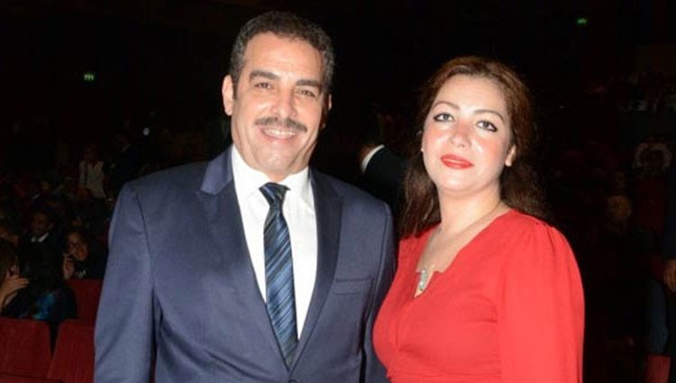 بالصور.. ظهور نادر لزوجة أحمد عبدالعزيز في ختام مهرجان الإسكندرية