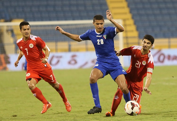 "الأحمر" البحريني يقتل شباب "الأزرق" بهدف