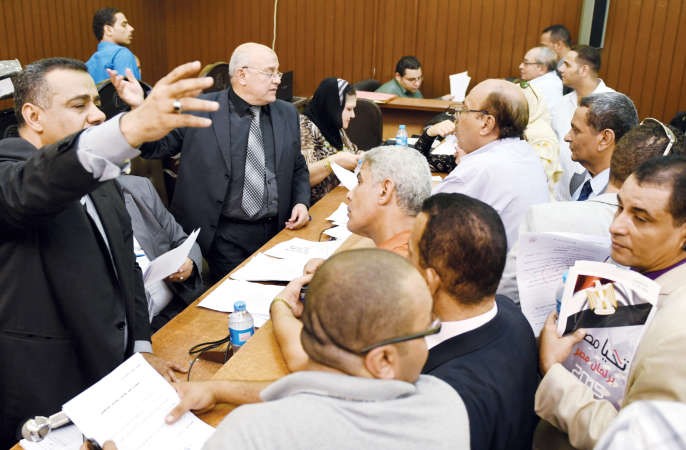 اللجان ما زالت مستمرة في استقبال اوراق المرشحين افپ
