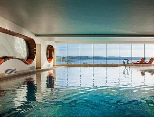 Cliff Houseايرلندا