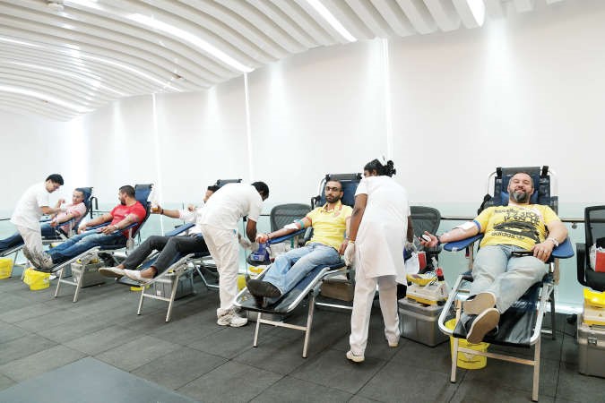 مشاركة فاعلة في حملة التبرع بالدم