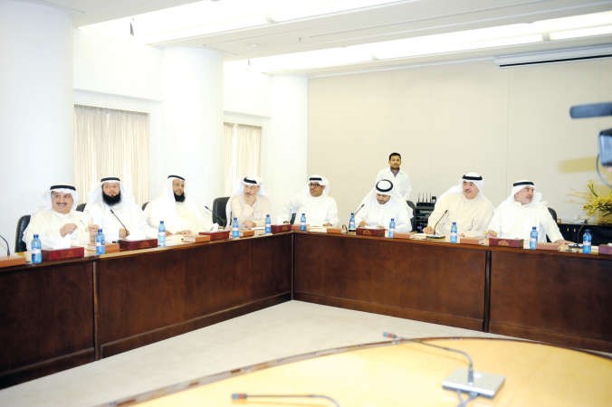 جانب من الاجتماع الحكوميالنيابي في مجلس الامة امسهاني الشمري