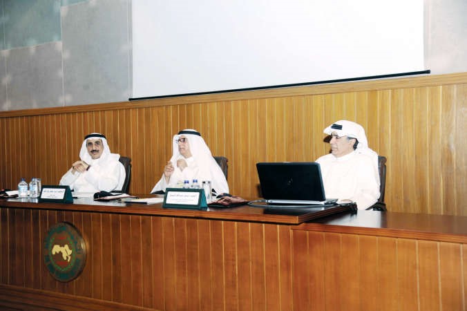 دبدر مال الله ومحمد الرومي ونبيل عبدالله خلال البرنامج﻿
