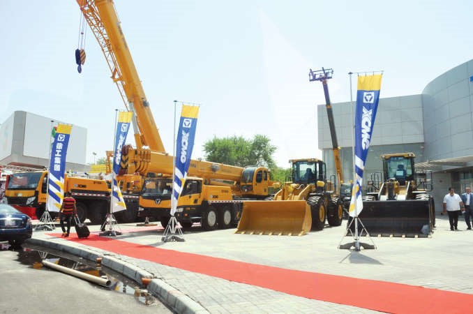 بعض الالات والمعدات المشاركة في المعرض ﻿