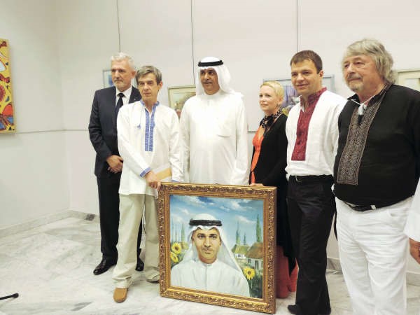 هدية تذكارية الى م علي اليوحة﻿