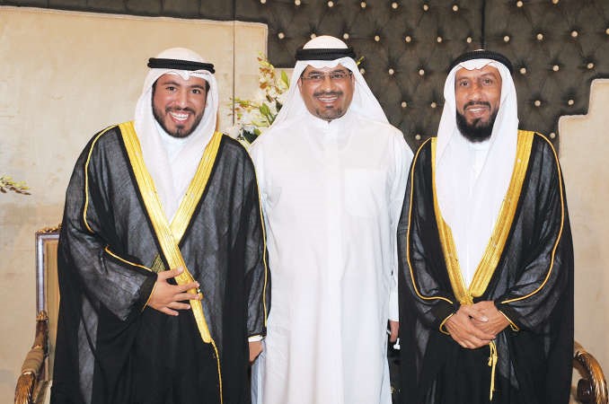 احمد السريع يبارك للمعرس ووالده