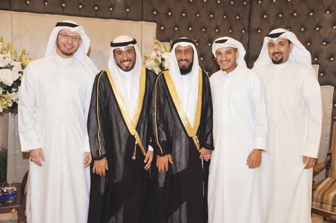 ناصر الفريج وبدر المسباح واسماعيل الكندري يباركون