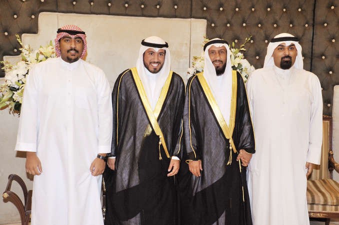 بدر الجسمي وعبدالعزيز الجسمي يباركان