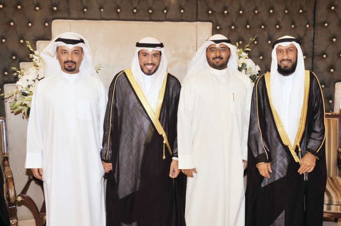 خالد العبيد وطلال العبيد يباركان