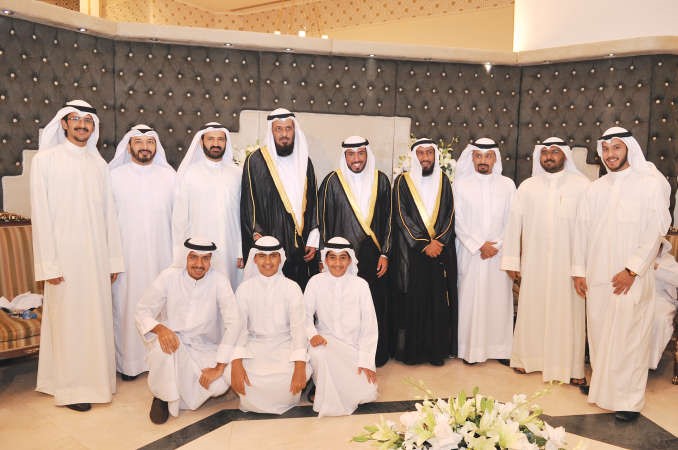 مباركة للمعرس ووالده من اهل العروس