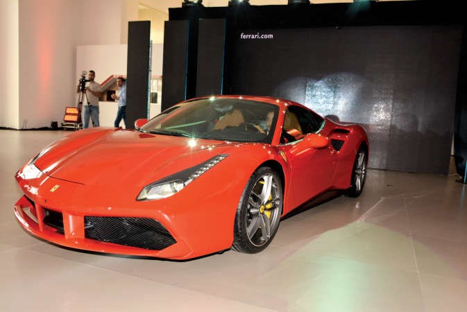 فيراري «488 GTB» جينات رياضية سائدة
