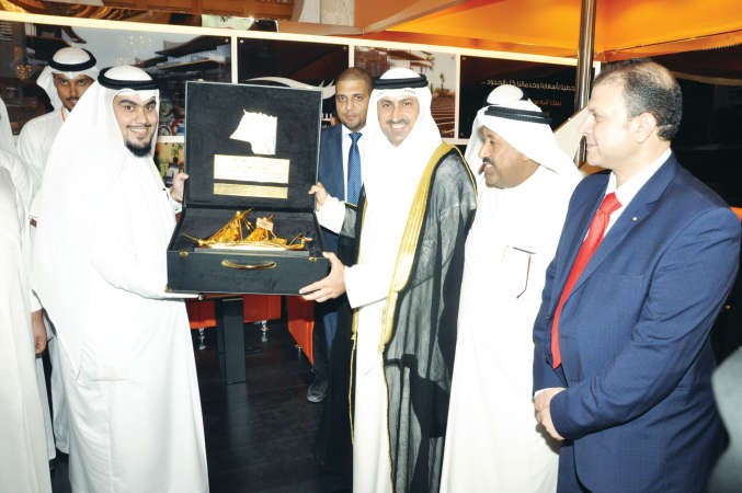 نائب رئيس مجلس الادارة والرئيس التنفيذي في شركة السرب ناصر الراشد مكرما الشيخ نمر الصباح﻿