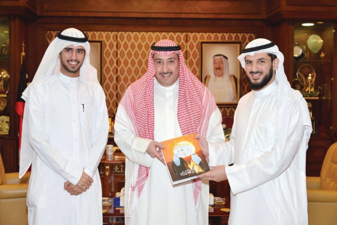 الحمود بحث مع مجلس إدارة تعاونية الفروانية تقديم خدمات أفضل وتوحيد أسعار السلع