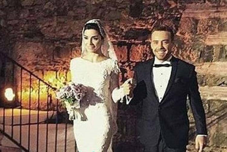بالصور.. الفنانة التركية زينب تزوجت سريعاً بعد اكتشاف حملها