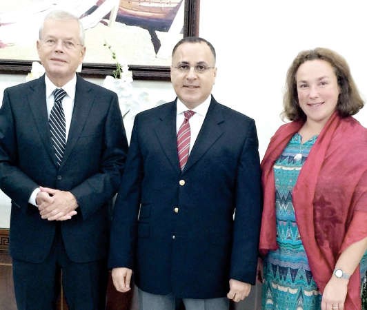 السفير جمال الغنيم مع نوربرت هاوزر 