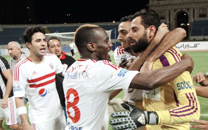 فرحة لاعبي الزمالك بالتاهل للمباراة النهائية﻿