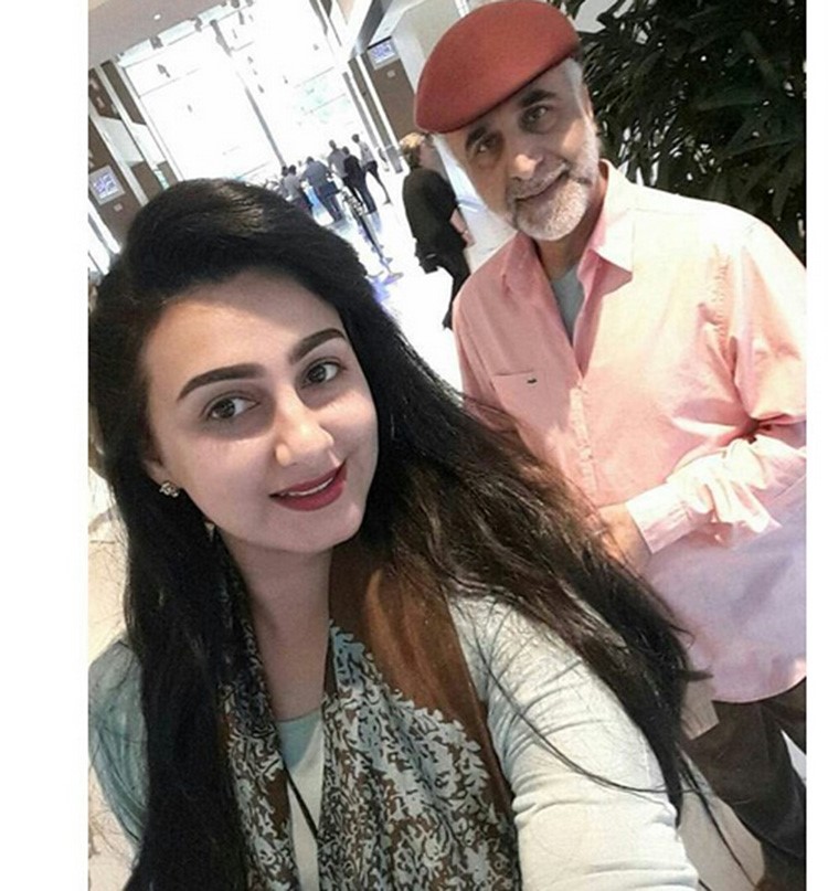 بالصور.. الفنانة هيفاء حسين ترد على أصحاب التعليقات الساخرة من "صورها مع زوجها" بسبب فارق العمر
