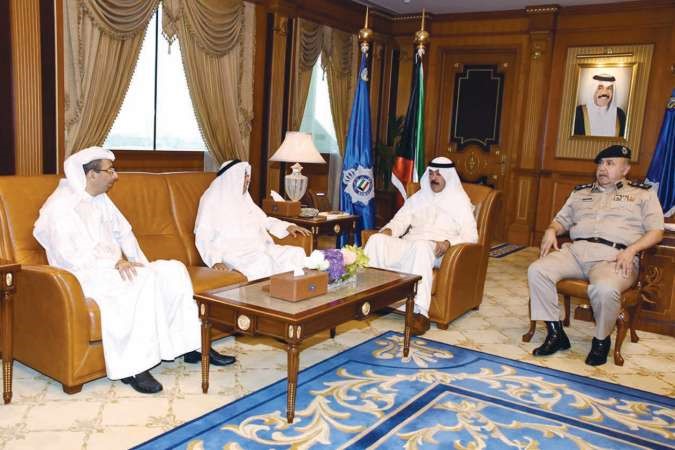  الشيخ محمد الخالد مستقبلا ابراهيم البغلي ورياض محمد البغلي 