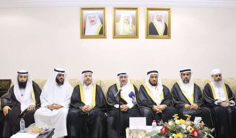 خليف الاذينة ورومي الرومي خلال الاجتماع مع رؤساء بعثات حج دول التعاون﻿