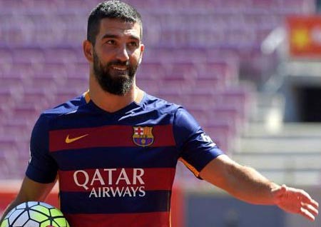 برشلونة يطلب قيدا استثنائيا لتوران.. والفيفا يرد بعد 10 أيام