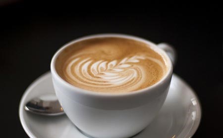 بالصور.. أغرب مذاقات القهوة من مختلف بلاد العالم!