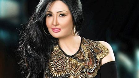 غادة عبد الرازق تنفي القبض عليها في دبي وتؤكد: أنا في جزر المالديف 