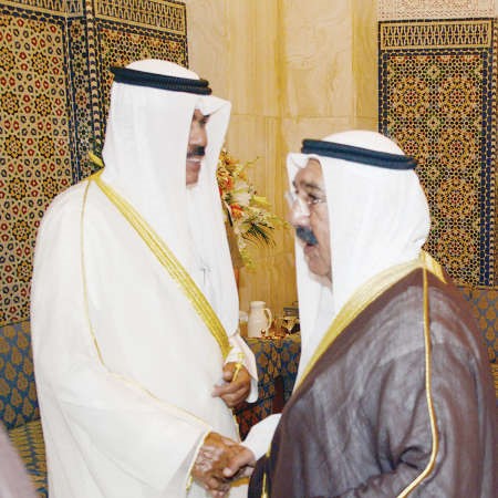 الشيخ ناصر صباح الاحمد مهنئا سمو نائب الامير ﻿