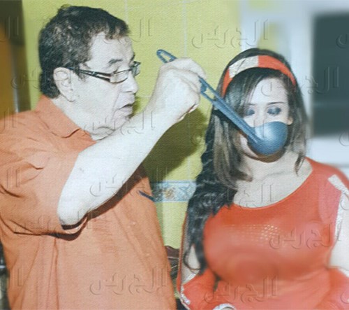 بالصور.. سعيد طرابيك وزوجته بأوضاع رومانسية داخل منزلهما 