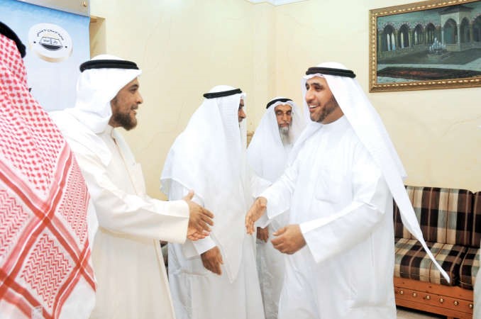 محمد الدلال مهنئا ﻿