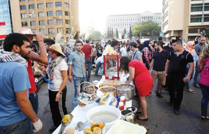 الحراك المدني ينظم للمرة الثانية في وسط بيروت سوق ابو رخوصة لمناسبة عيد الاضحى المبارك محمود الطويل