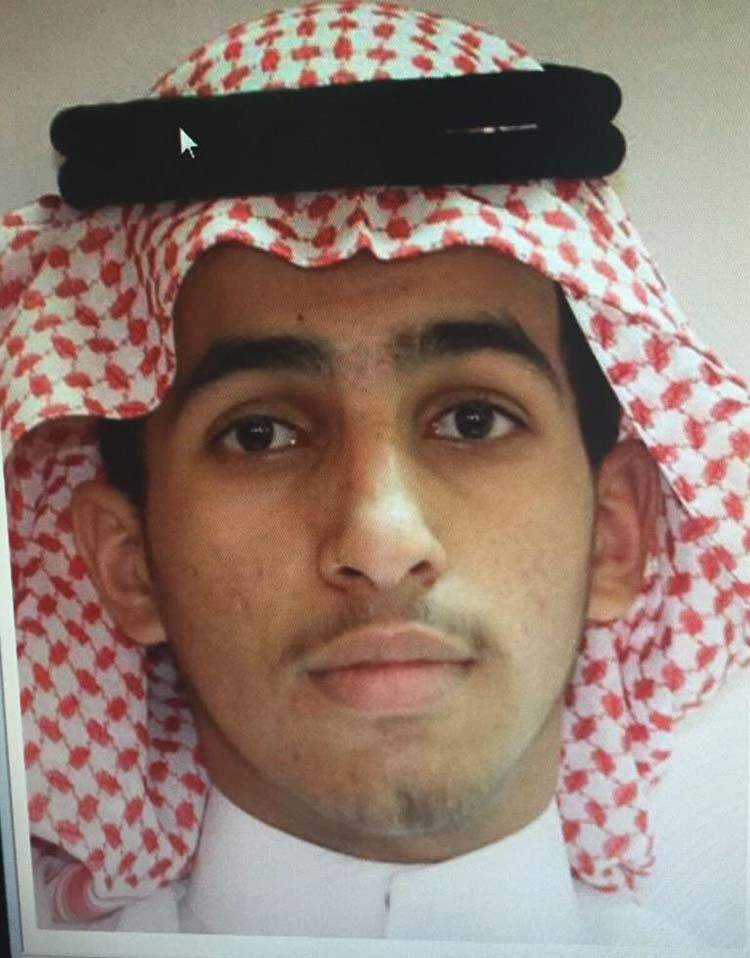 بالفيديو.. جريمة مروعة تهز السعودية: داعشي يقتل ابن عمه اليتيم الذي تربى معه ويصور العملية بأمر من الخليفة.. ووالده مصدوم